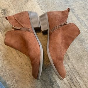 Ankle booties size 9